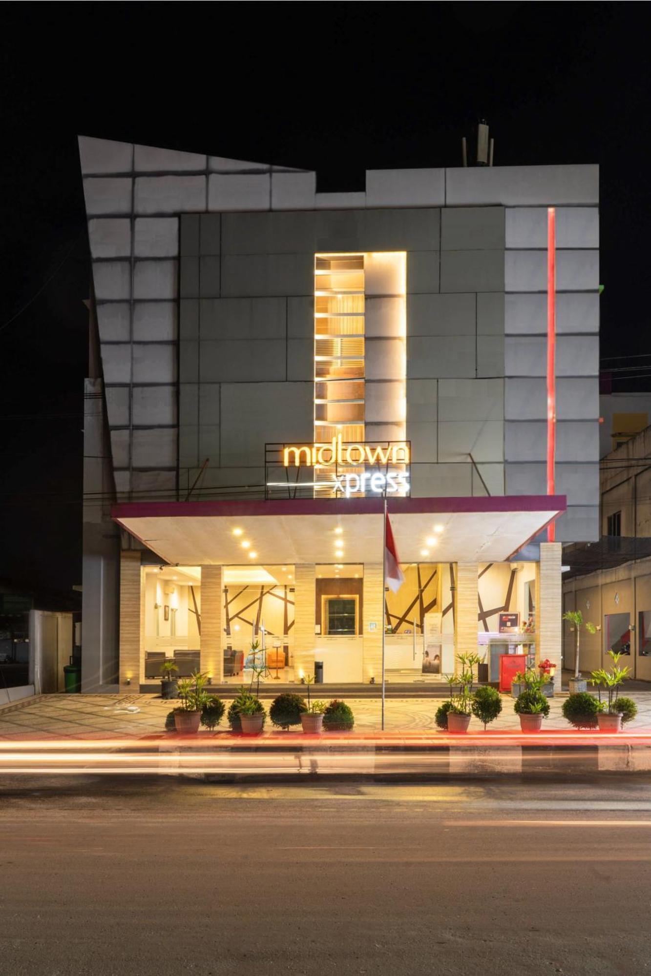 Midtown Xpress Sampit - Kalimantan Tengah Exterior foto
