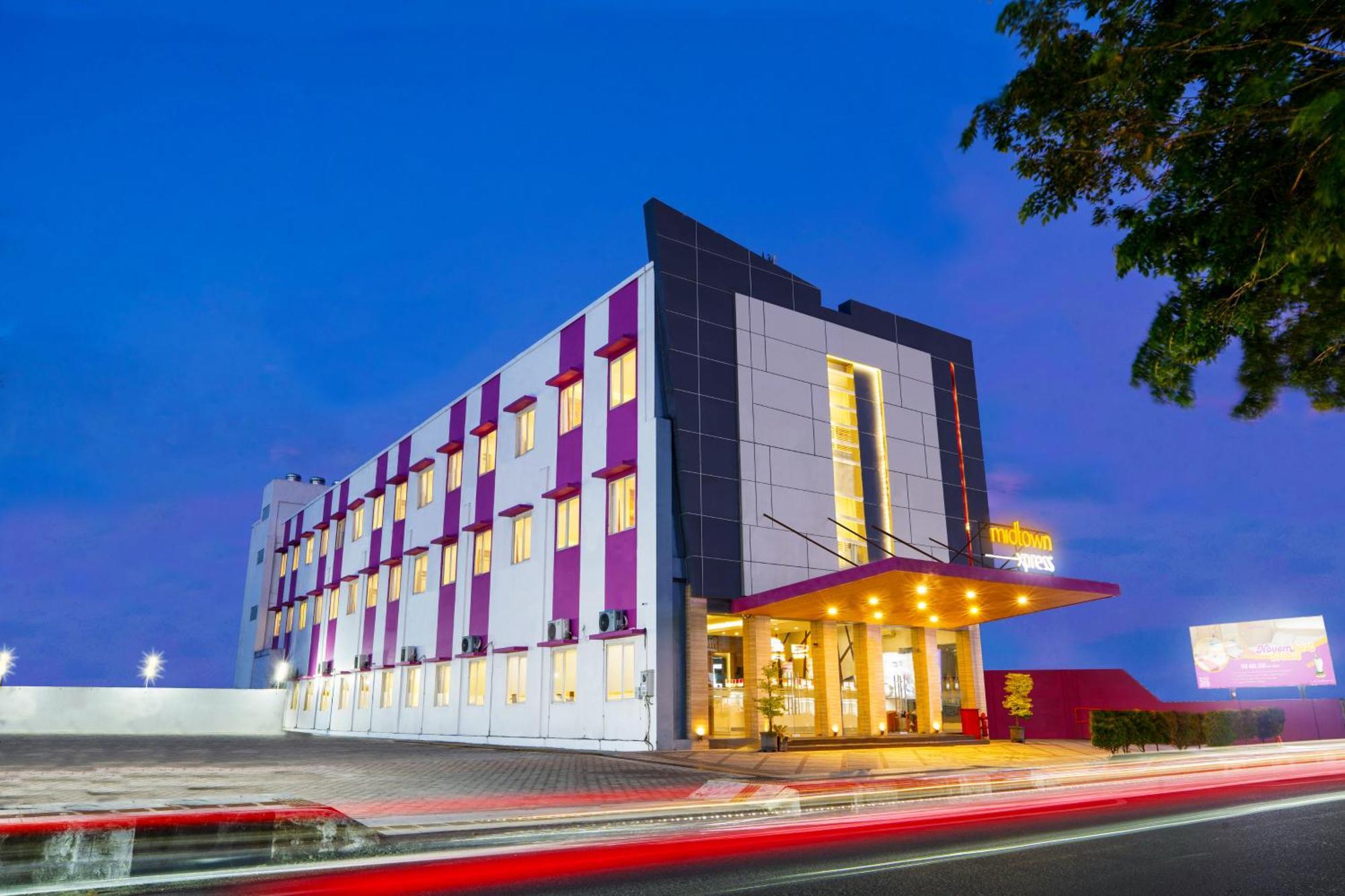 Midtown Xpress Sampit - Kalimantan Tengah Exterior foto