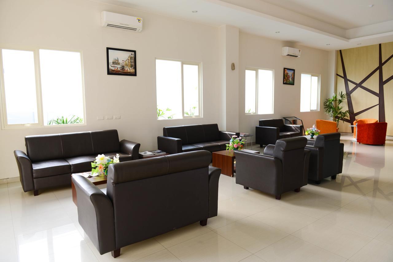 Midtown Xpress Sampit - Kalimantan Tengah Exterior foto