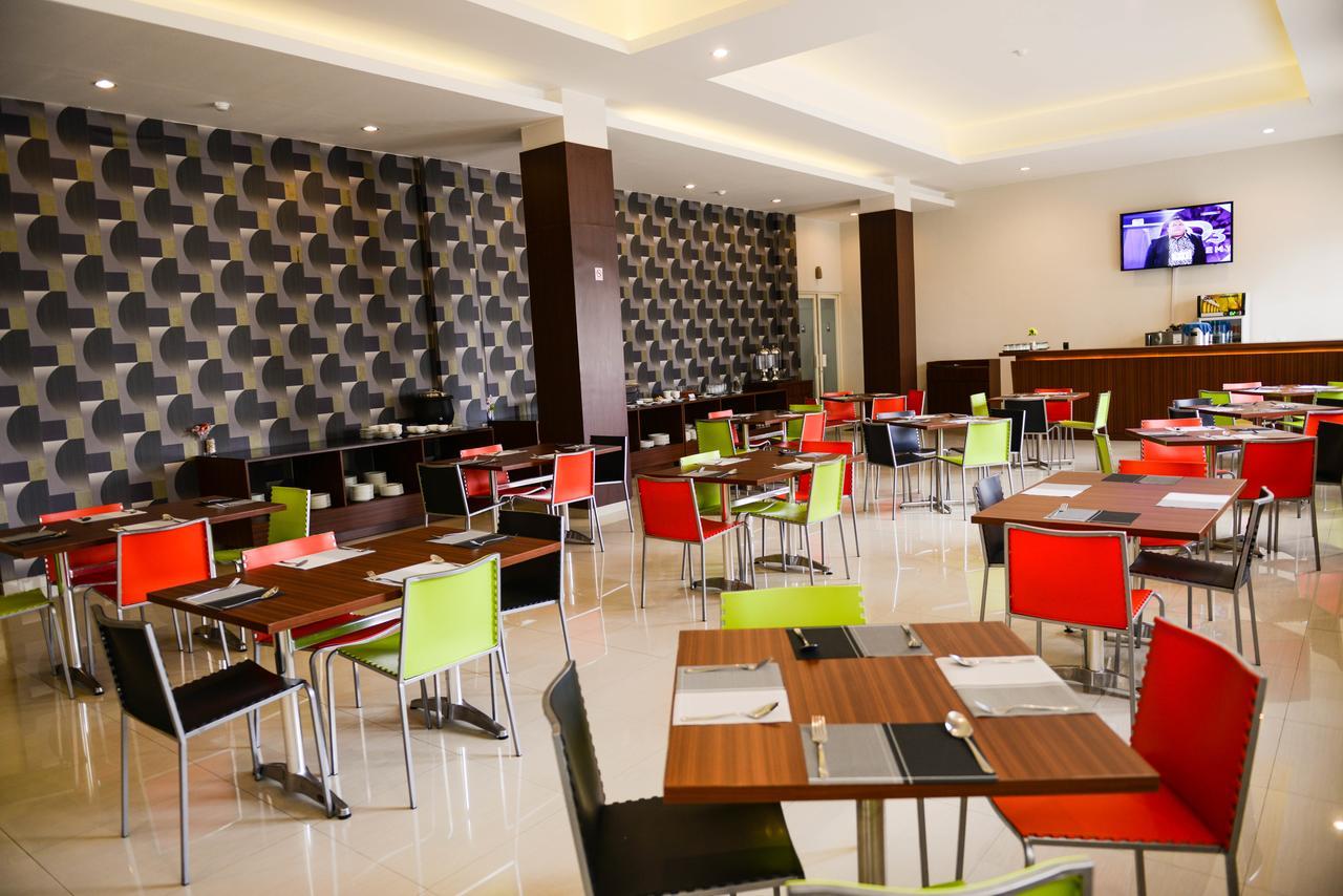 Midtown Xpress Sampit - Kalimantan Tengah Exterior foto